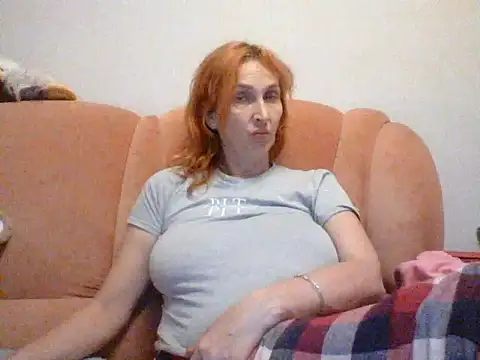 Snapshot of MssAngela chatting on 09/30/25, 07:31 MssAngela online show from 09/30/25, 07:31