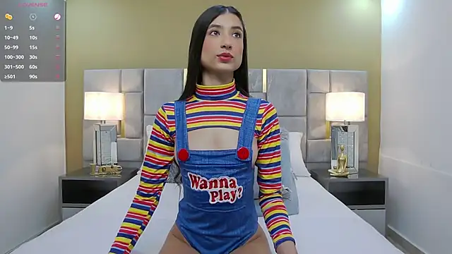 Little Amarantha online show from 10/31/25, 01:24