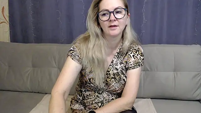 Emilyzest777 online show from 01/12/26, 08:54