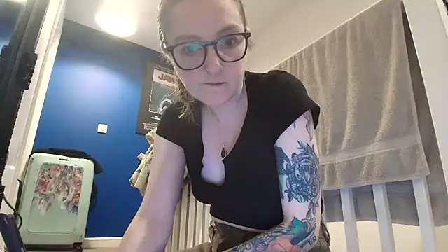 short sweetpea online show from 10/20/25, 06:52