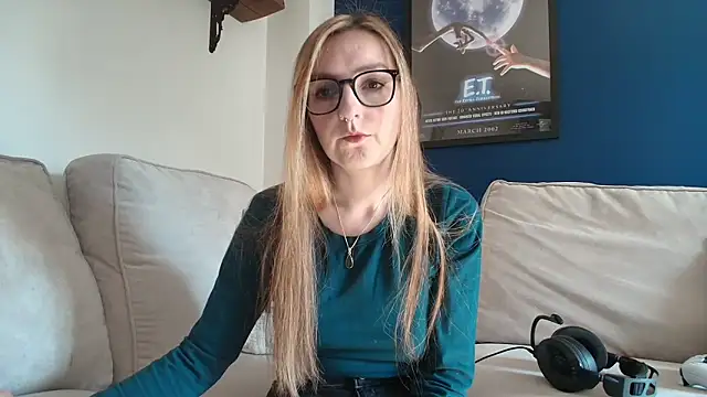 short sweetpea online show from 09/30/25, 10:21