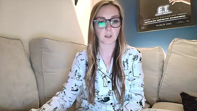 short sweetpea online show from 09/28/25, 09:00