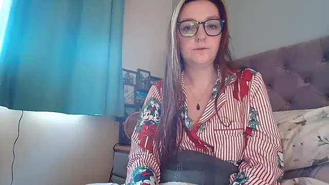 short sweetpea online show from 11/30/25, 09:43