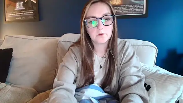 short sweetpea online show from 11/18/25, 03:15