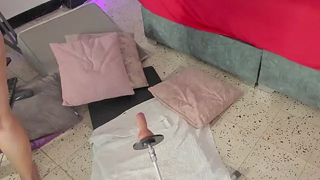 IsiisLovei online show from 03/21/26, 03:16