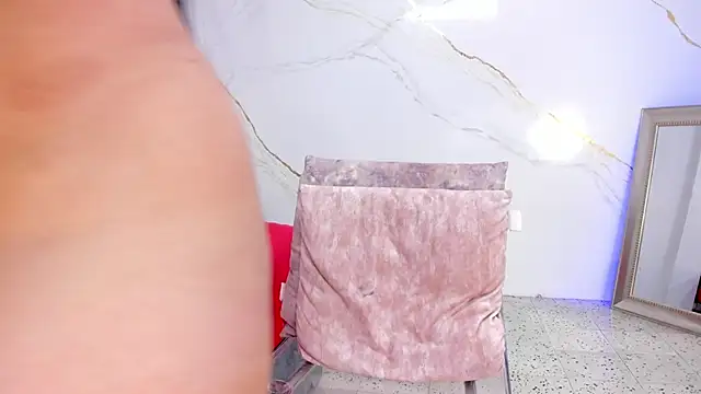 IsiisLovei online show from 11/26/25, 02:06