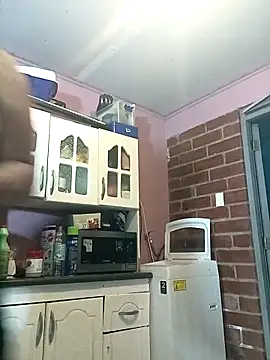 Hilarybunnyy online show from 02/25/26, 12:00