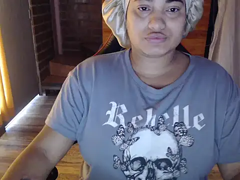 Hilarybunnyy online show from 03/23/26, 03:34