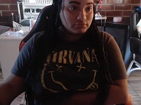 Snapshot of Hilarybunnyy chatting on 10/25/25, 05:13 Hilarybunnyy online show from 10/25/25, 05:13