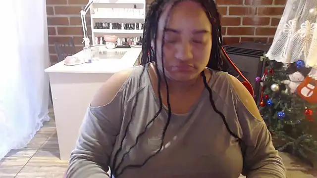 Snapshot of Hilarybunnyy chatting on 10/30/25, 04:26 Hilarybunnyy online show from 10/30/25, 04:26