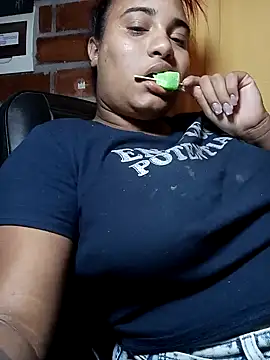 Snapshot of Hilarybunnyy chatting on 01/29/25, 02:09 Hilarybunnyy online show from 01/29/25, 02:09