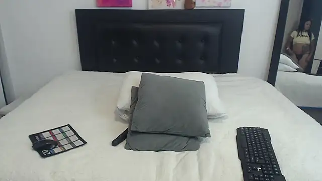 Snapshot of katiehotx chatting on 07/03/26, 01:56 katiehotx online show from 07/03/26, 01:56