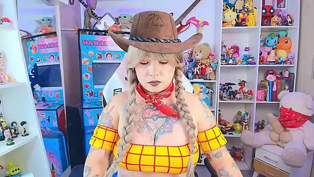 Snapshot of meda_kawaii_ chatting on 10/02/25, 09:51 meda kawaii online show from 10/02/25, 09:51