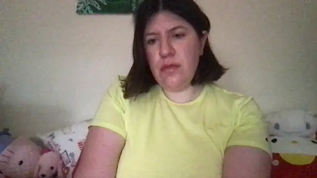 Snapshot of HYPHYtype chatting on 06/11/26, 12:32 HYPHYtype online show from 06/11/26, 12:32