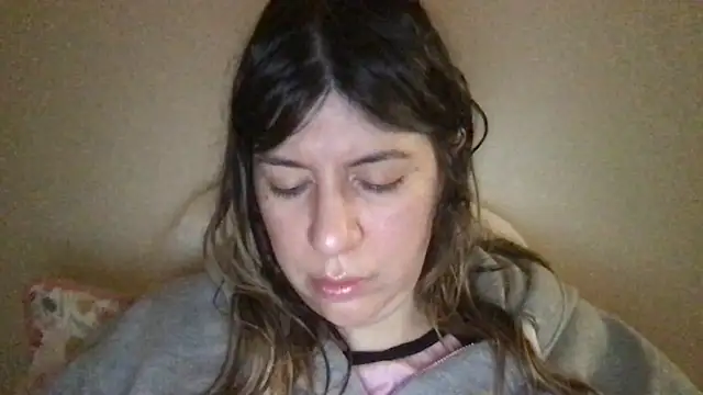 Snapshot of HYPHYtype chatting on 02/28/25, 03:26 HYPHYtype online show from 02/28/25, 03:26