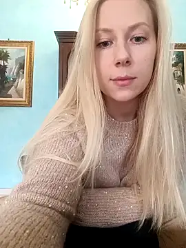 Snapshot of Prettierkate chatting on 12/15/25, 08:53 Prettierkate online show from 12/15/25, 08:53