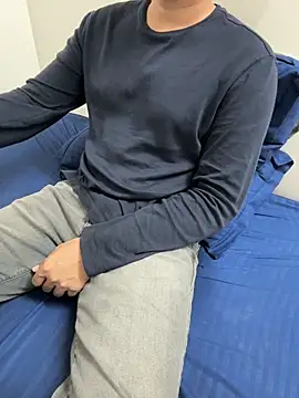 Arjun78877 online show from 12/18/25, 07:29