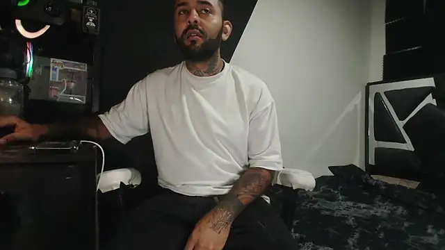 TeddyGominola  online show from 09/17/25, 07:05