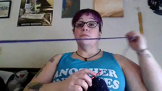 GothyBaby online show from 12/16/25, 08:02