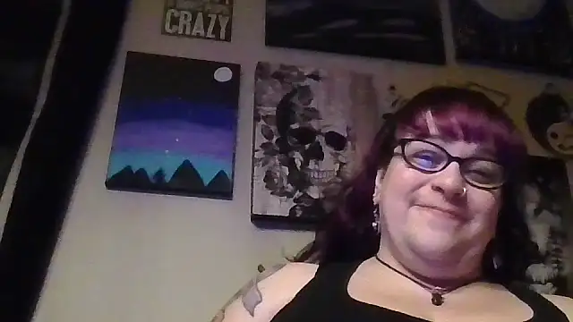 GothyBaby online show from 10/17/25, 01:53