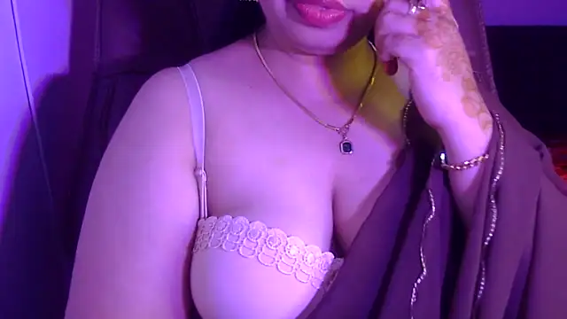 Snapshot of Maalnad_beauty chatting on 12/03/25, 09:58 Maalnad beauty online show from 12/03/25, 09:58