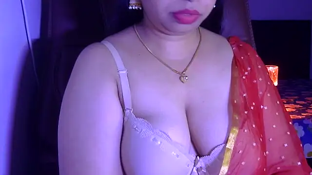 Snapshot of Maalnad_beauty chatting on 09/28/25, 10:39 Maalnad beauty online show from 09/28/25, 10:39