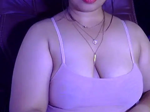 Snapshot of Maalnad_beauty chatting on 08/05/26, 05:18 Maalnad beauty online show from 08/05/26, 05:18