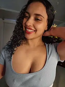 Lucy Marin online show from 12/15/25, 04:46