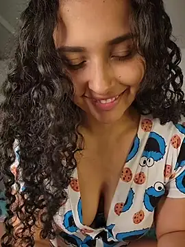 Lucy Marin online show from 05/14/26, 12:07