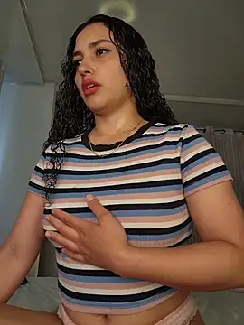 Lucy Marin online show from 02/25/26, 03:56