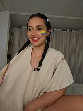 Snapshot of Lucy_Marin chatting on 07/07/26, 10:02 Lucy Marin online show from 07/07/26, 10:02