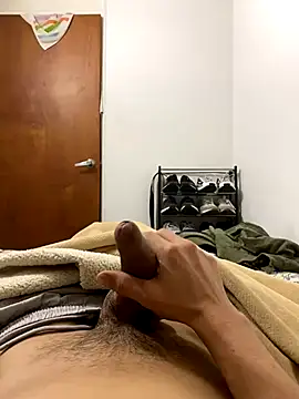 yequeal online show from 12/04/24, 03:42