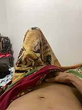 yequeal online show from 01/17/25, 12:42