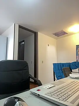 yequeal online show from 02/22/25, 01:24