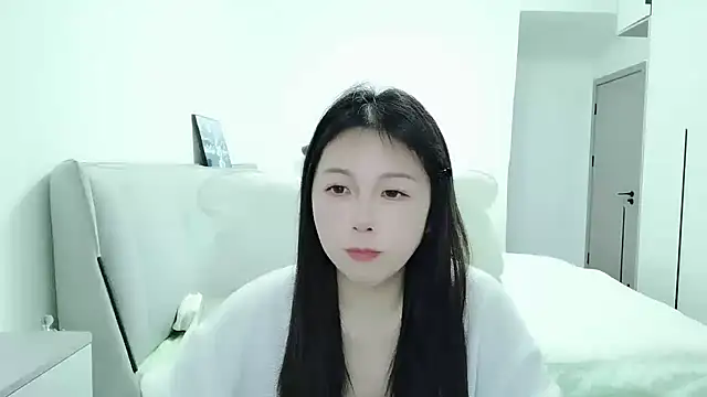 Sunset glow online show from 12/18/25, 03:00