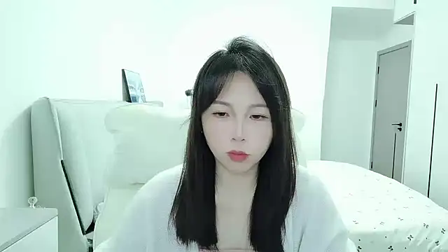 Sunset glow online show from 11/05/25, 01:20