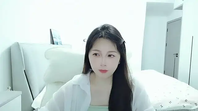 Sunset glow online show from 04/16/26, 01:50