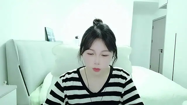 Sunset glow online show from 12/19/25, 02:37