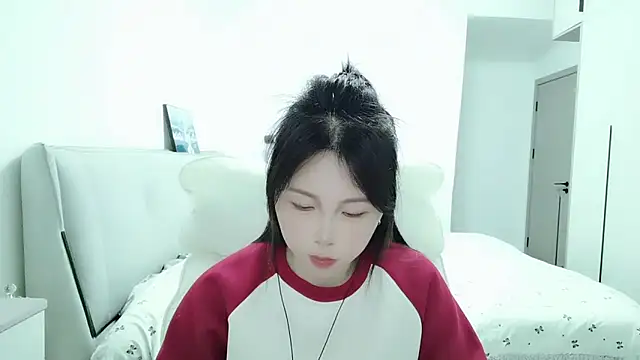 Sunset glow online show from 03/09/26, 01:47