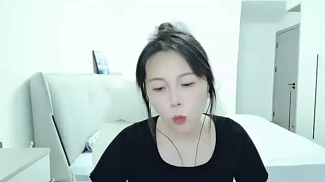 Sunset glow online show from 09/22/25, 08:42