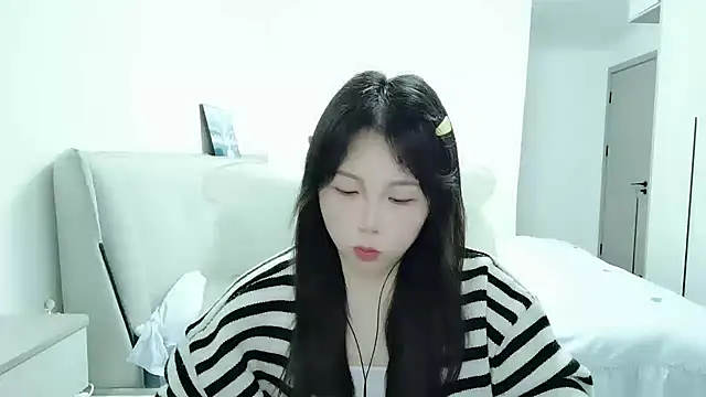 Sunset glow online show from 03/18/26, 04:19