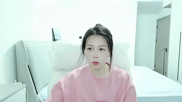 Sunset glow online show from 09/14/25, 02:17