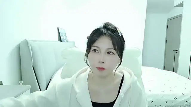 Sunset glow online show from 11/08/25, 02:09