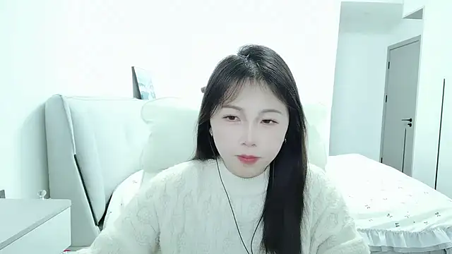 Sunset glow online show from 11/23/25, 02:16