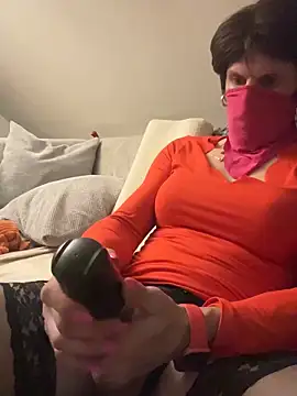 petuletra online show from 11/23/25, 01:15