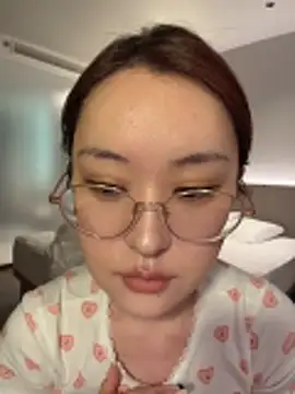 sphynx- - online show from 05/20/26, 08:00