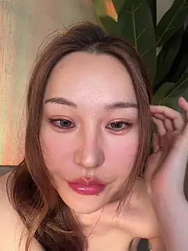 sphynx- - online show from 11/04/25, 04:11