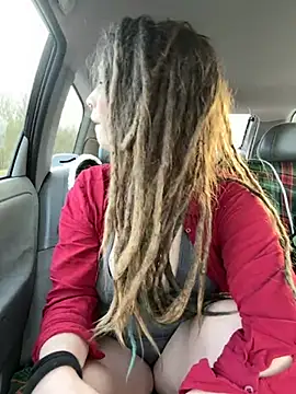 MenaDreadfull online show from 02/08/25, 03:00