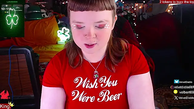 Snapshot of VelvetDiablo chatting on 03/11/25, 12:00 VelvetDiablo online show from 03/11/25, 12:00
