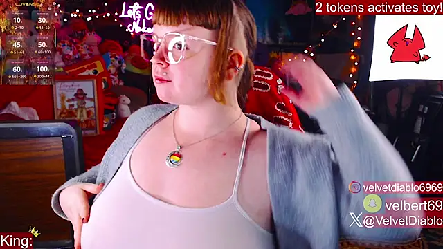 VelvetDiablo online show from 11/18/25, 12:15